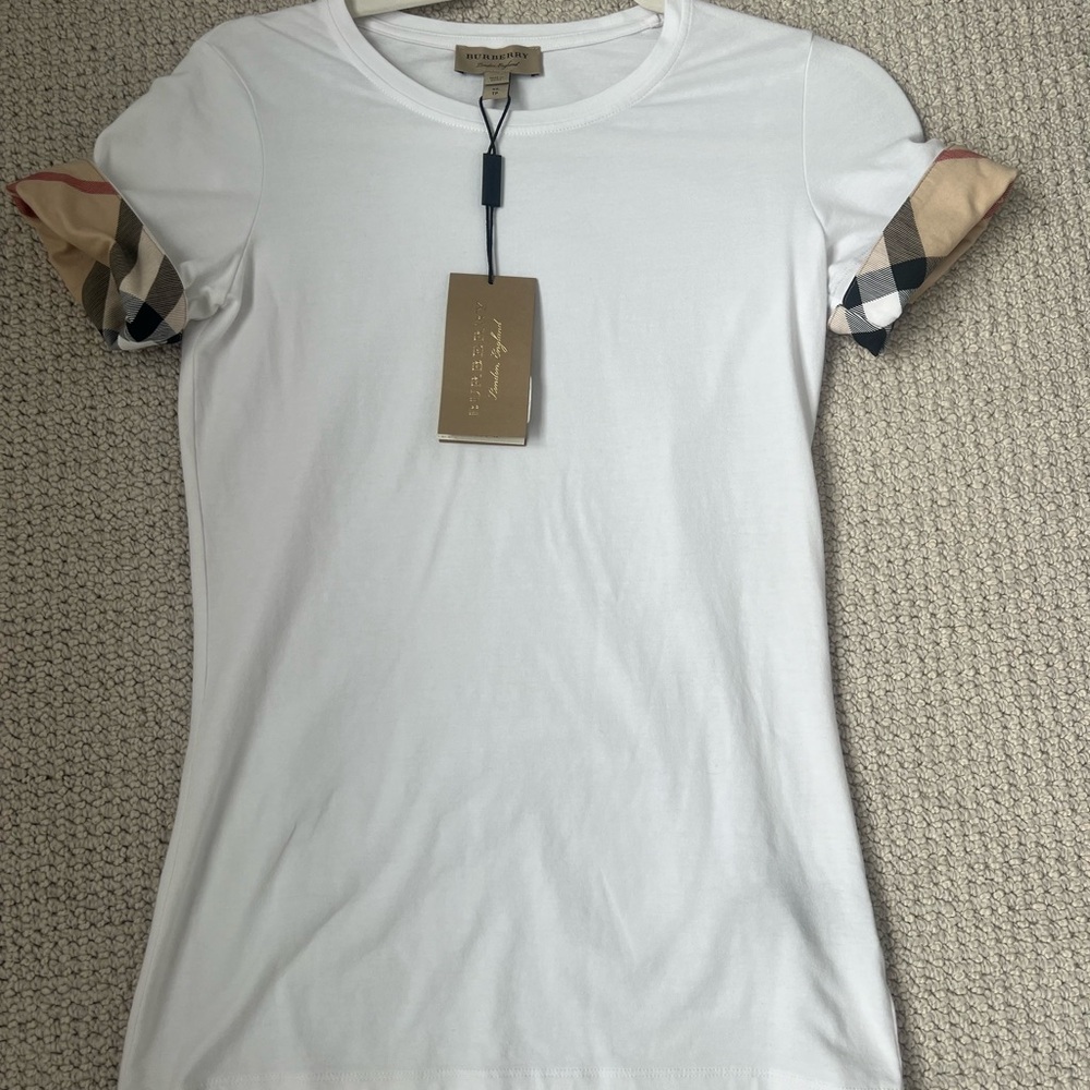 Burberry White Women's Top with Checkered Sleeves